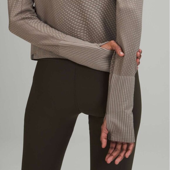 Lululemon Cropped Half Zip Long Sleeve Top 4 NWOT - Picture 3 of 5